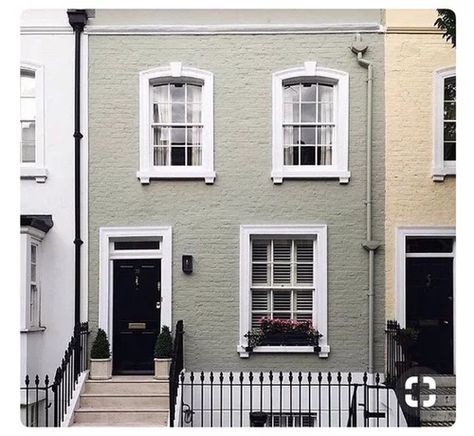 Looking for a grey paint with green undertones for exterior Terrace House Exterior, House Colour, House Makeovers, Painted House, House Trim, House Modern, Row House, House Paint Exterior, Exterior Paint Colors