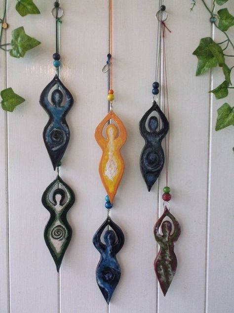 Esoteric Decor, Wiccan Crafts, Pagan Crafts, Pagan Goddess, Goddess Sculpture, Quilt Modernen, Altar Decor, Witch Diy, Witchy Crafts