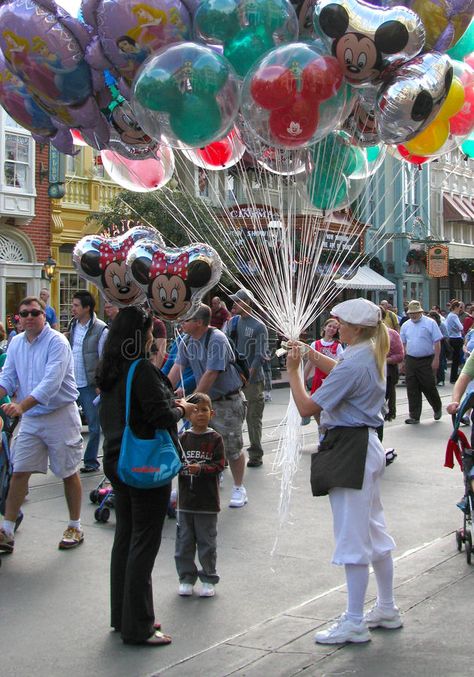 Disneyworld Balloon Seller. Woman sells balloons at Disneyworld, Florida, USA #Sponsored , #affiliate, #AD, #Balloon, #Woman, #Florida, #Seller Disney World Balloons, Disney Balloon, Balloon Seller, Disney Balloons, Beautiful Balloons, Mylar Balloons, Disney Vacation, Florida Usa, Disney Dream