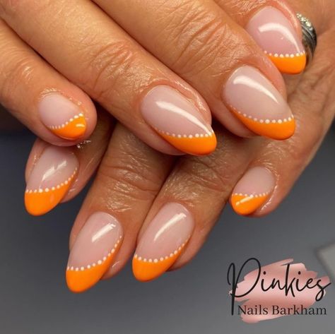 Top 19+ Orange Nail Designs to Try in 2024 That You Can’t Miss Orange And Brown Nail Designs, Orange Summer Nails 2024, Orange Holiday Nails, Neon Orange Nail Designs, Orange Nails With Design, Short Orange Nails, Nail Inspo Orange, Orange And White Nails, Orange Gel Nails