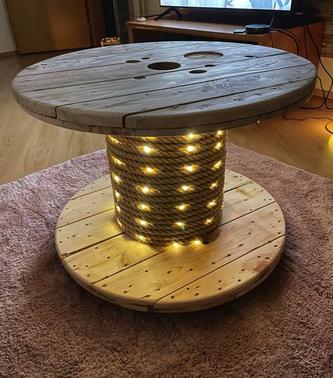 Spool Barrel Table, Wore Spool Ideas, Wooden Spool Bar Table, Wooden Spool Patio Table, Wood Spool Coffee Table, Wooden Spool Outdoor Table, Cable Roll Table, Spool Table Ideas Outdoors Cable Reel, Wood Spool Table Ideas