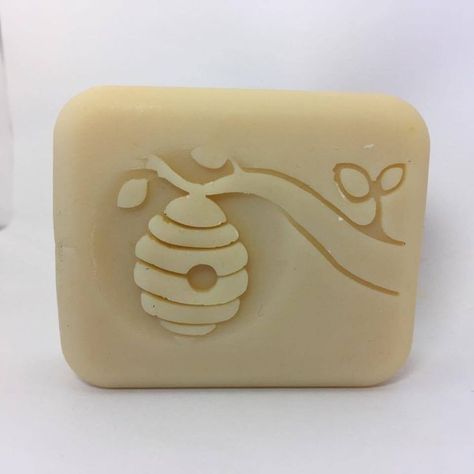 Carved Soap Ideas, Soap Carving Design Easy, Soap Carving Patterns, Soap Sculpture, Soap Stamp, Bath Supplies, Bff Gifts Diy, Soap Carving, Soap Stamping