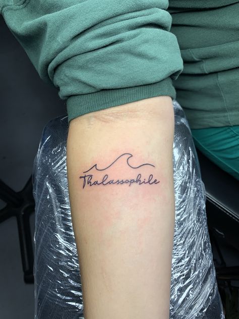 Thalassophile: A person who loves the #sea and #ocean. Ocean Quote Tattoos For Women, Unique Ocean Tattoo, Thalassophile Tattoo Ideas, Tattoo Ideas Female Ocean Theme, Tattoo For Ocean Lovers, Thalassophile Tattoo, Coastal Tattoos For Women, Ocean Aesthetic Tattoo, Sea Tattoos For Women