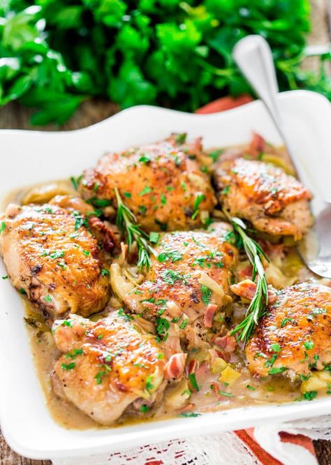 Chicken with Artichoke and Pancetta Pan Sauce British Lunch, Pancetta Recipes, Jo Cooks, Pan Sauce, Artichoke Chicken, Arrowroot Powder, One Pot Meal, Dinner Entrees, Chicken Main Dishes