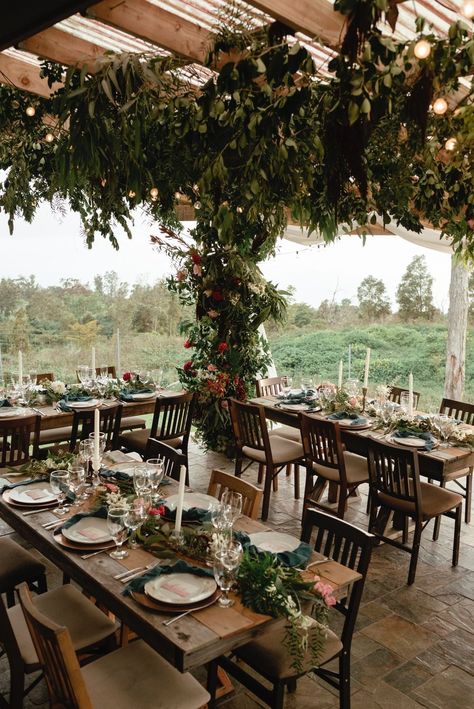 Coffee farm wedding in Hawaii on the Big Island Hawaii Farm, Wedding Reception Food Stations, Wedding Decoration Checklist, Wedding Reception Dance Floor, Married In Hawaii, It Will Rain, Farm Wedding Reception, Centerpiece Inspiration, Hawaiian Coffee