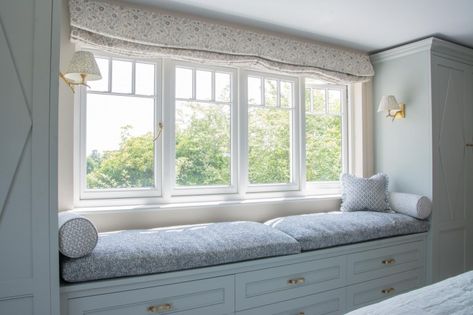 Main bedroom (window seat & joinery) Primary Bedroom Window Seat, Bedrooms With Window Seats, Window Bench Seat Bedroom, Bench Seat Bedroom, Bedroom Window Bench, Bay Window Bench Seat, Modern Country Interior, Kitchen Window Seat, Bay Window Bench