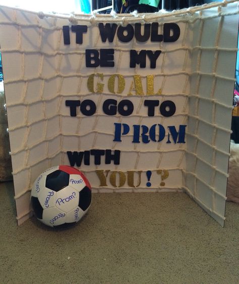 Soccer promposal Asking To Homecoming, Soccer Promposal, Sadies Proposal, Cute Hoco Proposals, Cute Promposals, School Dance Ideas, Prom Posters, Homecoming Signs, Cute Homecoming Proposals