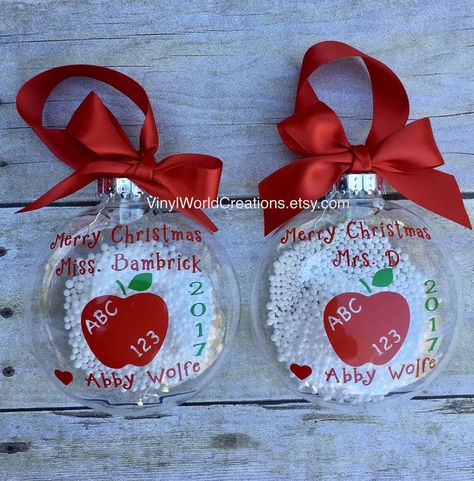 Teacher Christmas Presents, Christmas Presents For Teachers, Cricut Ornaments, Christmas Gift For Teacher, Vinyl Shop, Teacher Holiday Gifts, Ornament Making, Teacher Christmas Gift, Fake Snow