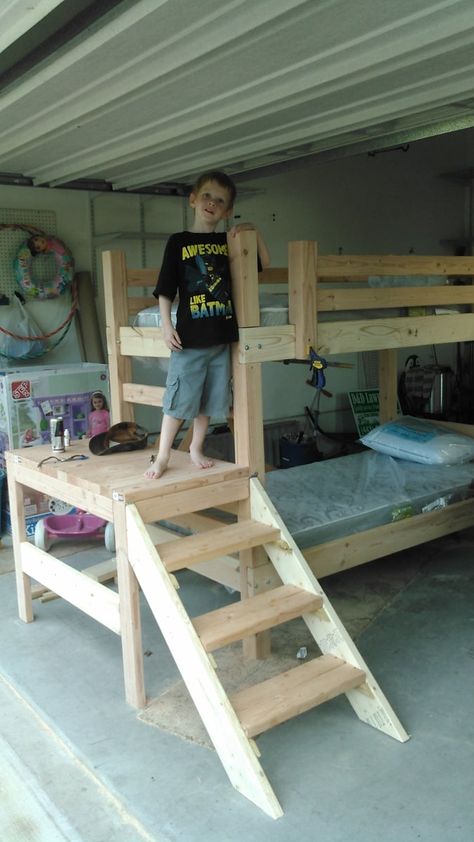 Camp Loft Bed, Loft Bed Design, Bunk Bed Ideas Diy, Bunk Bed Designs For Teens, Bunk Beds Small Room, Bed With Stairs, Bed Design Ideas, Diy Bunk Bed, Cozy Loft