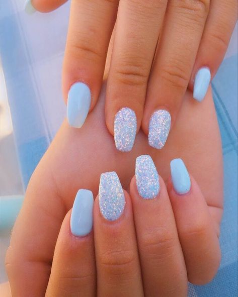 Fingernail Ideas, Blue Prom Nails, Light Blue Nails, Nails Yellow, Blue Acrylic Nails, Cute Gel Nails, Sparkle Nails, White Nail, Acrylic Nails Coffin Short