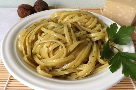 Bavette al pesto di prezzemolo Pesto, Spaghetti, Ethnic Recipes