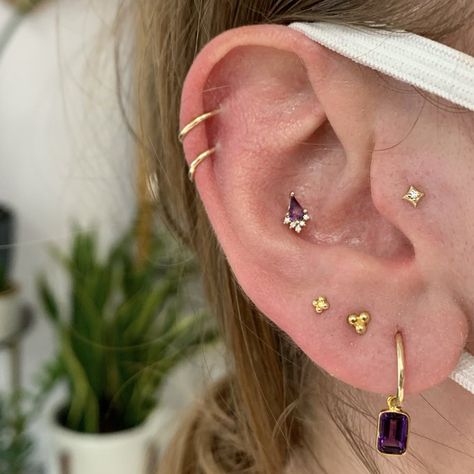 All Piercings, Ear Styling, Ear Style, Unique Faces, Some Body, Body Piercings, Body Piercing Jewelry, Jewelry Inspo, Piercing Jewelry