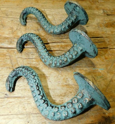 Mermaid Door Knocker, Octopus Bathroom, Cast Iron Coat Hooks, Bathroom Towel Hook, Wall Hooks Bathroom, Coat Hooks On Wall, Boy Bath, Hooks Bathroom, Octopus Tentacles