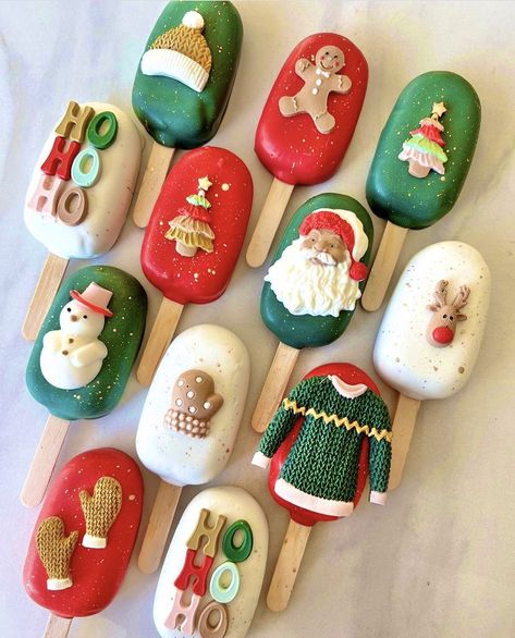 Thanksgiving Cakesicles Ideas, Lolly Cake, Christmas Dessert Recipes, Thanksgiving Appetizers Easy, Healthy Thanksgiving Recipes, Cake Pop Decorating, Xmas Treats, Christmas Cake Pops, Delicious Thanksgiving