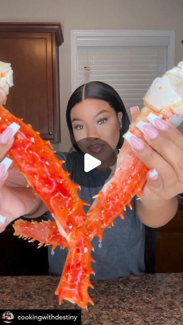 Fried Crab Legs Recipes, Fried Crab Legs, Fried King Crab, King Crab Legs Recipe, Fried Crab, Crab Legs Recipe, Fried Seafood, Crab Stick, King Crab Legs