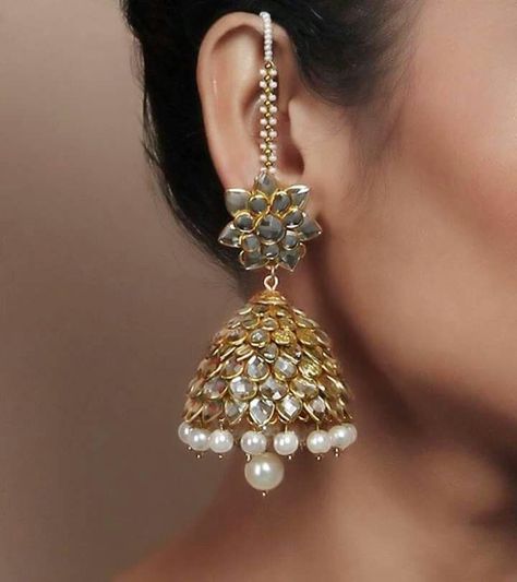 Ear Chain, Traditional Jewellery, Jhumki Earrings, Pakistani Jewelry, Indian Wedding Jewelry, Indian Earrings, India Jewelry, Gold Earrings Designs, Fancy Jewelry