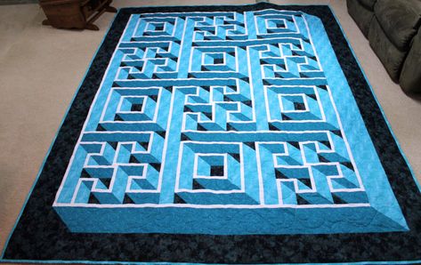 Labyrinth Walk Quilt, Labyrinth Quilt, Maze Quilt, Labyrinth Walk, Bird Quilts, Labyrinth Maze, Blue Quilt, 9 December, Bird Quilt