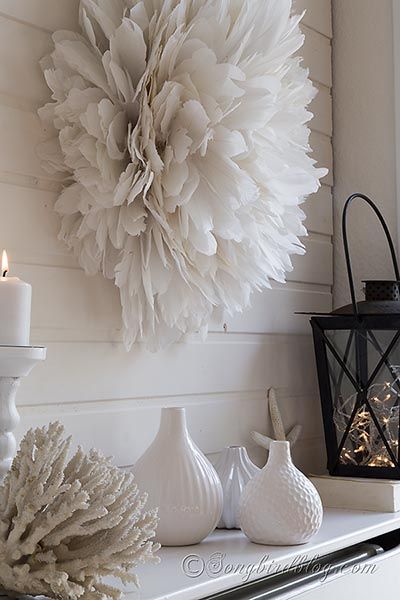 African white feathers juju hat DIY tutorial songbirdblog Diy Mantel, Lavender Fabric, Hat Diy, Feather Wreath, Juju Hat, Hat Tutorial, Feather Wall Art, Feather Decor, Bird Wings