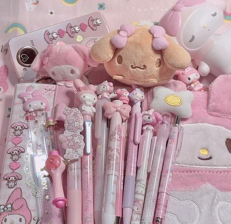 i_melody_you Sanrio Stationary Aesthetic, Cute Sanrio Items, Kawaii School Aesthetic, Cutecore School Supplies, Cutecore Stationery, Kawaii Stationery Aesthetic, Sanrio Moodboard, Cutecore Pictures, Cutecore Accessories