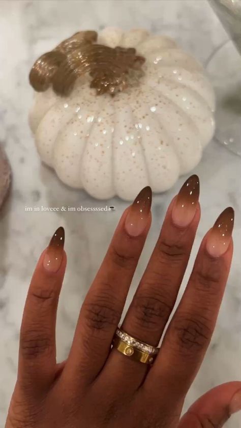 Oval Nails Dark Colors, Oval Nails Dark, Oval Nails Brown, Brown Oval Nails, Nails Dark Colors, Fly Nails, Brown Acrylic Nails, Nails Dark, Brown Acrylic