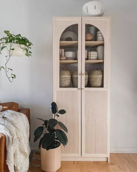 Erika from Peony and Honey turned her Billy Oxberg cabinet into this sleek cabinet featuring dowels and arched pieces. #IKEA #BillyBookcase #IKEAHacks Kismet House, Cabinet Hack, Billy Oxberg, Billy Ikea, Bookcase Hack, Billy Bookcase Hack, Ikea Hacks Ideas, Ikea Billy Bookcase Hack, Ikea Billy Bookcase