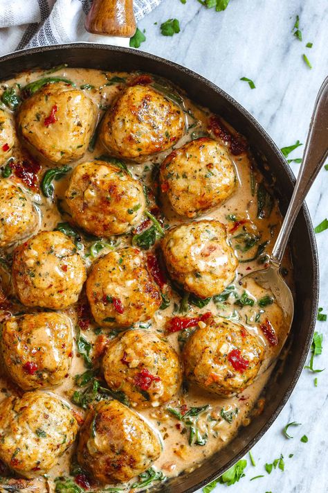 Ground Turkey Meatball Recipes, Meatball Dinner Recipes, Turkey Spinach Meatballs, Recipes Using Ground Turkey, Easy Turkey Meatballs, Spinach Meatballs, Ground Turkey Meatballs, Meatball Dinner, Turkey Meat Recipes