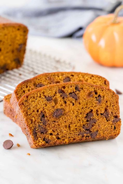 Pumpkin chocolate chip bread is the perfect fall treat. It's moist and tender, filled with warm spices, and dotted with chocolate chips. Make sure to add this recipe to your fall baking list #fall #pumpkin #chocolatechip #bread #loaf #pumpkinbread from Just So Tasty Pumpkin Zucchini Bread, Pumpkin Bread Recipe Healthy, Pumpkin Zucchini, Pumpkin Pie Spice Recipe, Healthy Pumpkin Bread, Completely Delicious, Bread Healthy, Homemade Truffles, Zucchini Bread Recipe