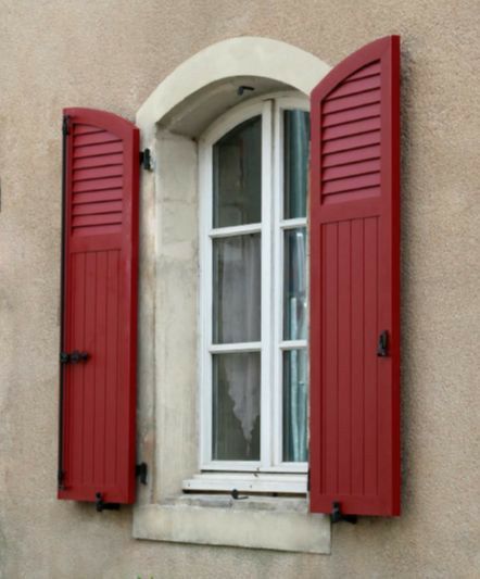 Red Shutters, Cottage Outdoor, Cottage Farm, Small Cottage, Forest House, Mountain House, Facades, Belle Epoque, Arbor