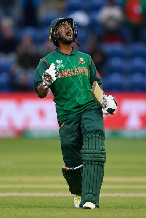 Mahmudullah roars after a match winning ton against New Zealand which takes Bangladesh to the semi finals of ICC Champions Trophy 2017 Mahmudullah Riyad, Cricket Sight Screen, Bangladesh Cricket Team, Cricket Trousers, Bangladesh Cricket, Inspirational Leaders, Cricket Wicket, Sports Cricket, People Faces