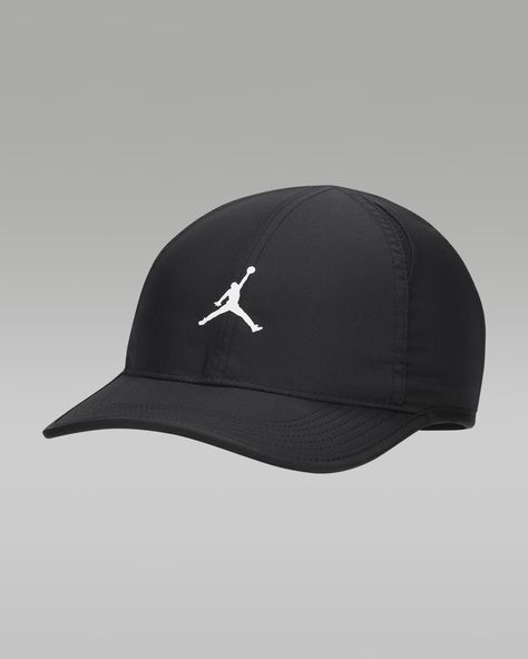 This unstructured mid-depth cap has lightweight, sweat-wicking fabric to help you keep a cool head. An easily adjustable strap gives you the ideal fit. Shown: Black/Black/White Style: FN4675-010 Jordan Cap, Black Jordans, Black Curves, Fitness Club, Black White Fashion, Hat Cap, Nike Jordan, Nike Dri Fit, Air Jordan