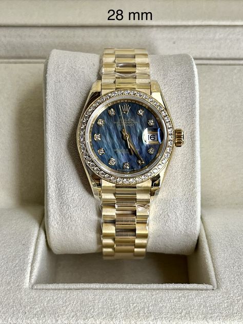 Luxurious Watches Women, Luxury Watch Aesthetic, Watch Aesthetic Women, Women Rolex Watches, Rolex For Women, Gold Rolex Women, Pretty Watches, Rolex Watches Women, Classy Watch