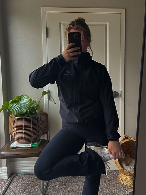 Rainy day outfit inspo 
All black outfit 
Casual outerwear Black Anorak Jacket Outfit, Black Windbreaker Outfit, Lightweight Jacket Outfit, Arcteryx Outfit, Black Jacket Outfit, Arcteryx Jacket, Windbreaker Outfit, Collage Outfits, Hiking Jacket