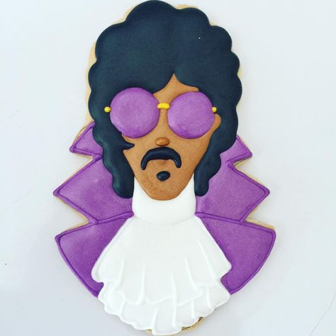 Prince Cookies, Michael Jackson Party, Prince Birthday Theme, Prince Cake, Prince Birthday Party, Prince Theme, Moms 50th Birthday, Prince Musician, Prince Tribute