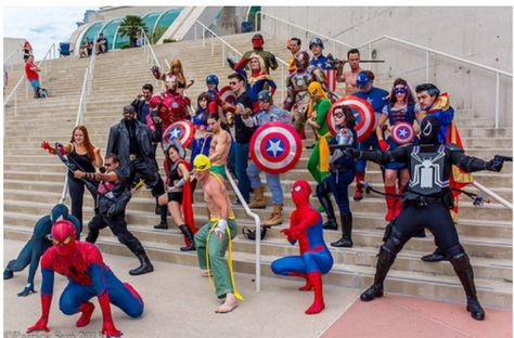 Marvel Halloween Costumes Group, Trio Marvel Costumes, Group Superhero Costumes Woman, Marvel Group Costumes, Iconic Cosplay, Comic-con Fandom Cosplay Costume, Nerd Costume, Cosplay Group, Girl Group Halloween Costumes