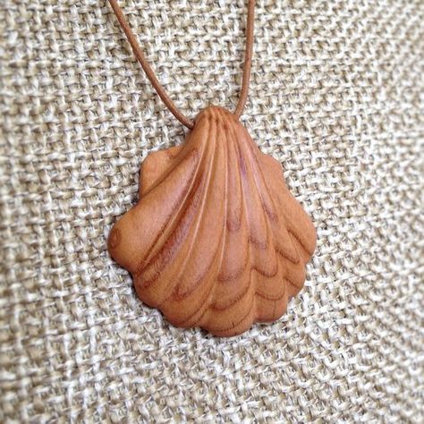 Wooden Jewelery, Hand Carved Jewelry, Apricot Tree, Wood Jewelery, Dremel Carving, Dremel Wood Carving, Deco Nature, Organic Jewelry, Wood Carving Patterns