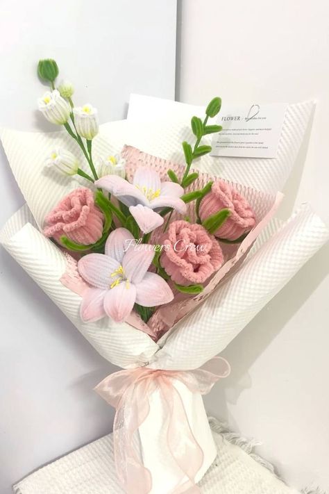 "Get Well Soon" Flower Bouquet to Wish Her/Him to Get a Speedy Recovery (Handmade Gift Idea) Get Well Soon Flowers, Bouquet Crochet, White Flower Bouquet, Pipe Cleaner Flowers, Handmade Pipe, Wedding Home Decor, Fleurs Diy, Pink Rose Bouquet, Flower Bouquet Diy