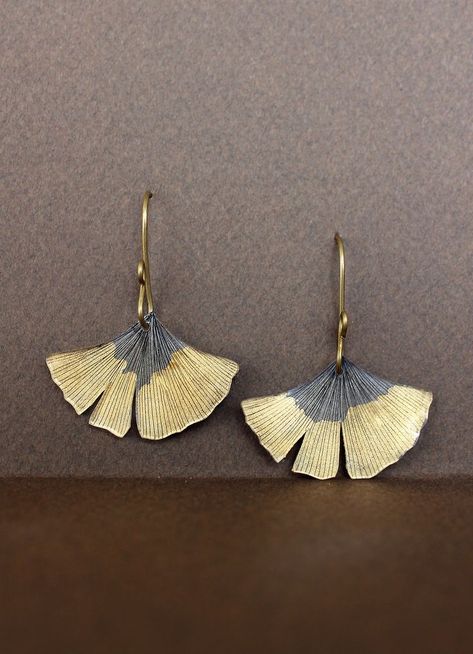 Gingko Biloba, Tous Jewelry, Easy Jewelry, Evening Outfit, Best Friend Jewelry, Jewelry Safe, Shrink Plastic, Fall Earrings, Neck Jewellery