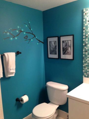 decoracion azul turquesa y rojo para baños Popular Bathroom Colors, Makeover Kamar Mandi, Bathroom Wall Colors, Teal Bathroom Ideas, Teal Bathroom Decor, Aqua Bathroom, Turquoise Bathroom, Toilette Design, Teal Bathroom