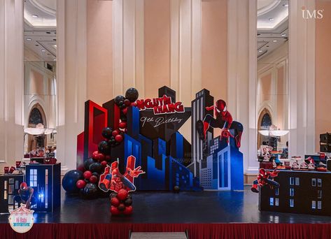 #HiBabi Decor Spider Man Theme, Spiderman Party, Man Party, Bday Ideas, Spider Verse, Backdrops For Parties, Kids Decor, Super Hero, Door Design