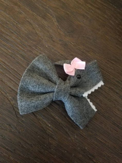 Diy Baby Bows, Shark Hair, Animal Bows, Baby Crafts Diy, Shark Girl, Diy Bows, Boutique Hair Bows, Making Hair Bows, Diy Hair Bows