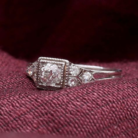 Antique and Vintage engagement rings in Platinum and White Gold 🤍 💍These selections from our Vintage Engagement Rings collection date from the Belle Epoch, through Edwardian and Art Déco eras, and finally, the early 1950s. 💍All of these are wonderful examples of the complimentary relationship between diamonds and white metals. The sparkle of those pretty antique diamonds is beautifully amplified by the silvery sheen of platinum and white gold. 💍You can see our entire collection of Engagem... Vintage Inspired Engagement Rings Silver, Antique Silver Engagement Rings, Vintage Silver Rings Engagement, Silver Vintage Engagement Rings, Colourful Engagement Rings, Vintage Wedding Rings Silver, Vintage Silver Engagement Rings, 1920 Engagement Ring, Vintage Engagement Rings Silver