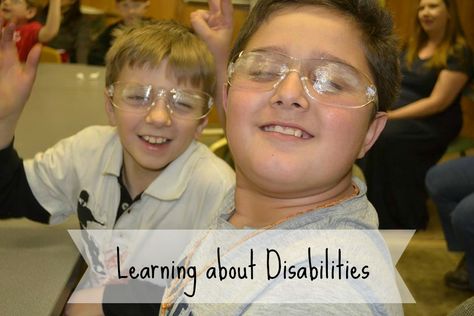 GREAT pack meeting ideas to learn about disabilities Scout Organization, Beaver Scouts, Disabilities Awareness, Cub Scouts Wolf, Tiger Scouts, Wolf Scouts, Arrow Of Light, Cub Scout Activities, Pack Meeting