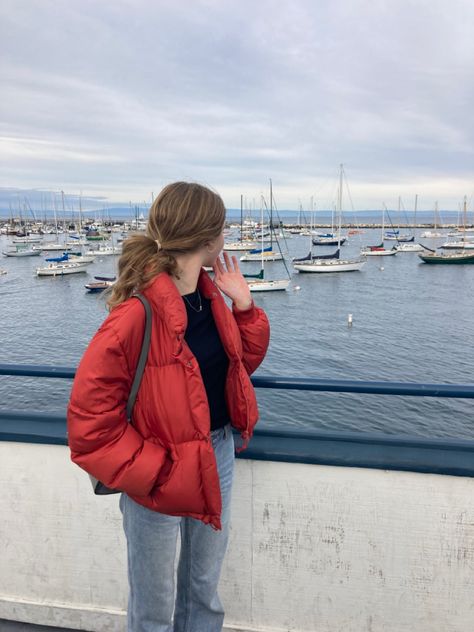 Puffer Red Jacket Outfit, Red Puffy Jacket Outfit, Red Puffer Coat Outfit, Maroon Puffer Jacket Outfit, Red Puffer Outfit, Red Puffer Jacket Outfit Street Styles, Red Jacket Outfit Aesthetic, Snowfall Outfits, Puffer Jacket Outfit Aesthetic