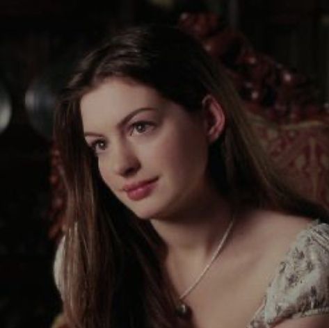 ella enchanted anne hathaway Ella Enchanted Movie, Enchanted Movie, Ella Enchanted, Princess Diaries, Brian Atwood, Chloe Grace Moretz, Anne Hathaway, Charlize Theron, Girl Crushes