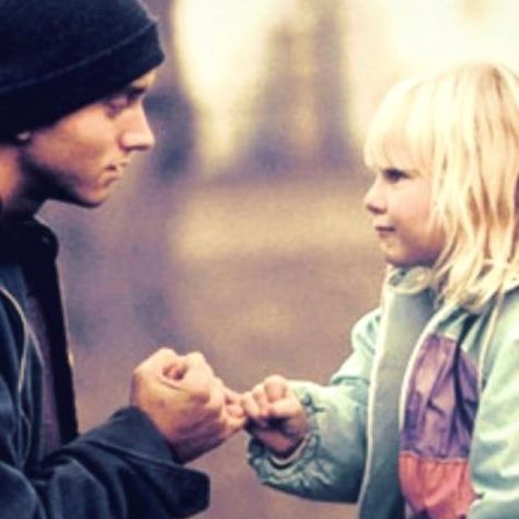 Even Eminem makes Pinky promises! Hailie Jade, Eminems Daughter, The Slim Shady, Eminem Quotes, Eminem Photos, Eminem Rap, Eminem Slim Shady, The Real Slim Shady, Kim Basinger