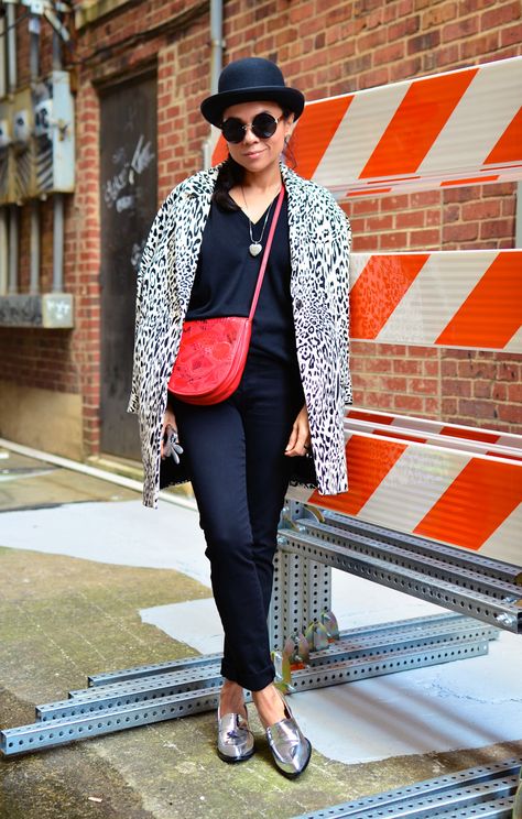 Snow leopard coat and silver brogues Silver Brogues Outfit, Older Woman Fashion, Brogues Outfit, Metallic Brogues, Oxfords Outfit, Shoes Street Style, Silver Oxfords, Brogues Style, Leopard Coat