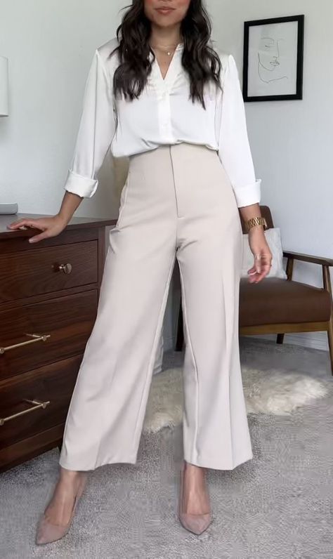 Female Lawyer Outfit, Dress Designs For Women, Female Lawyer, Lawyer Outfits, Meeting Outfit, Fashionable Work Outfit, Lawyer Outfit, Smart Fit, Professional Outfits Women