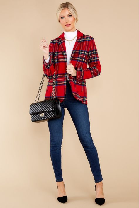 Red Plaid Outfits For Women, Plaid Blazer Outfit Women, Red Plaid Outfit, Red Jacket Outfit, Plaid Jacket Outfit, Red Blazer Outfit, Red Plaid Blazer, Christmas Outfits Dressy, Plaid Blazer Outfit