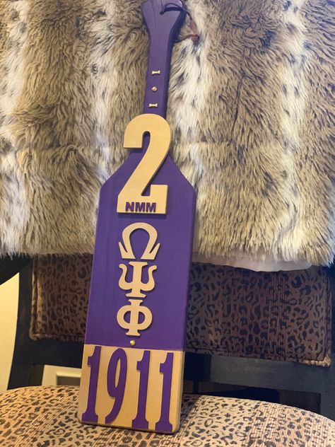 Omega Psi Phi Crossing Gifts, Omega Psi Phi Gifts, Omega Psi Phi Paddle, D9 Paddles, Paddle Designs, Fraternity Paddles, Greek Crafts, Paddle Ideas, Greek Paddles