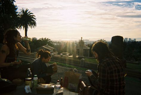 Cemetery Picnic, Chinese Holidays, Ordinary Life, My Town, Life Inspiration, Mountain View, Bay Area, Cemetery, Photo Sharing